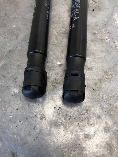 SILOWNIKI bonnets BMW F10 F11 LCI LIFT 7309117