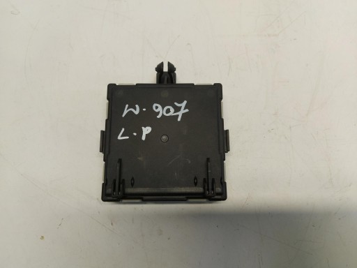 MERCEDES Sprinter W907 module control unit door A1679003811
