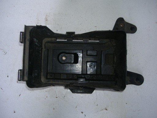 1K0915333C - PASSAT B6 GOLF SKODA база корпус аккумулятора