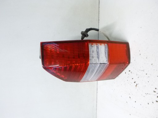light rear right Mitsubishi Space Wagon 2004r, 220-87262