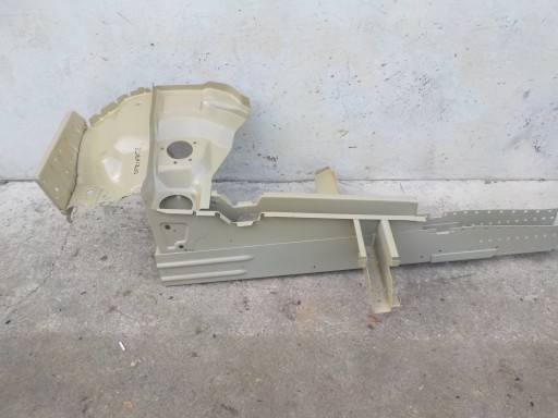 MERCEDES SPRINTER W906 чверть лонжерон передній