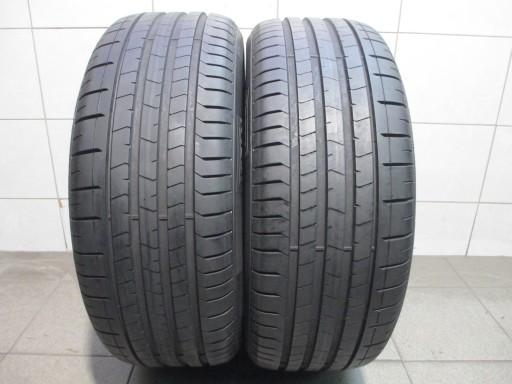 (50) 245/45/20 Pirelli P Zero JLR