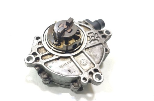 Насос VACUM WAKUM 0313327116 BMW 2.0 и 2.0