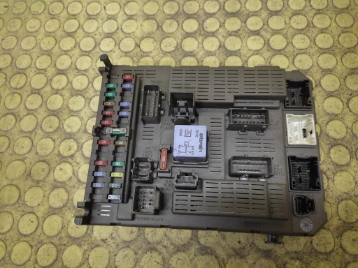 PEUGEOT 807 module boîte BSI 1499703080