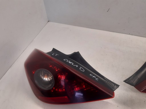 lights left right rear part para 13242812/13242811 Opel Corsa D 1,2 16V