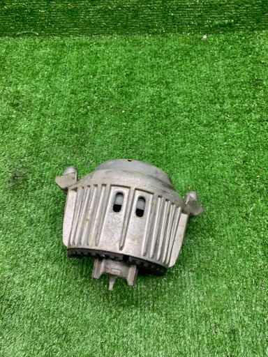 MERCEDES-BENZ engine mount A2042405917 F036072422N F036072522N