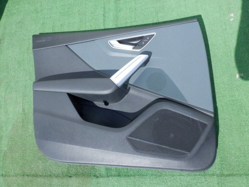 Audi Q2 обивка передней левой двери 81B867105