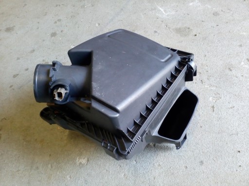 JX61-9600-CA - КОРПУС ВОЗДУШНОГО ФИЛЬТРА FORD FOCUS MK4 1.0 EB