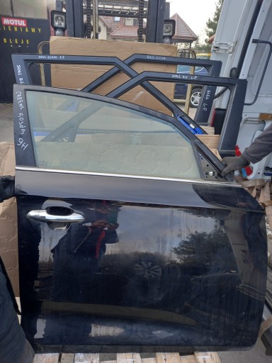 54299753 - Входная дверь правая kia carens iv 9h