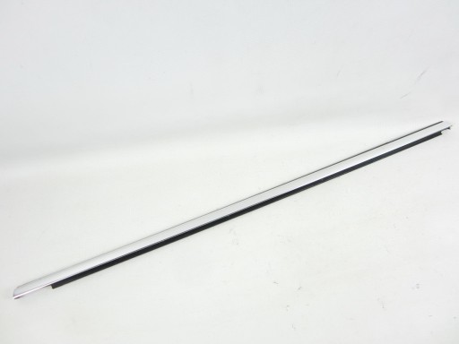 moulding under the window door rear rear part left Porsche Cayenne S II 958 7P5 92A