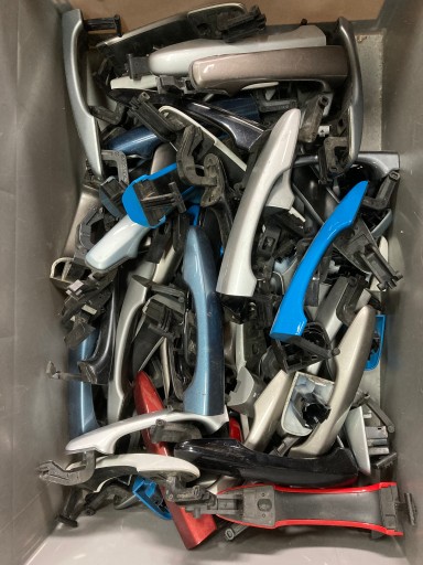 Ручка дверей VOLVO XC60 S80 V70 S60 V60 кольори