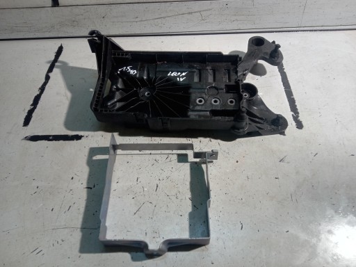 SEAT LEON IV ОСНОВАНИЕ АККУМУЛЯТОРА 5WA915331