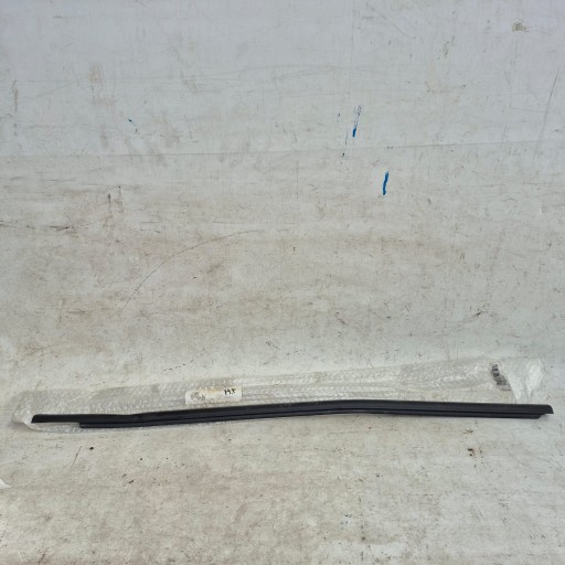 VW GOLF VII 7 12-20 moulding dust door left front