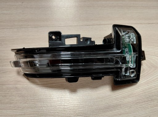 NISSAN JUKE II F16 QASAQAI III J12 indicator LED of the right mirrors OE