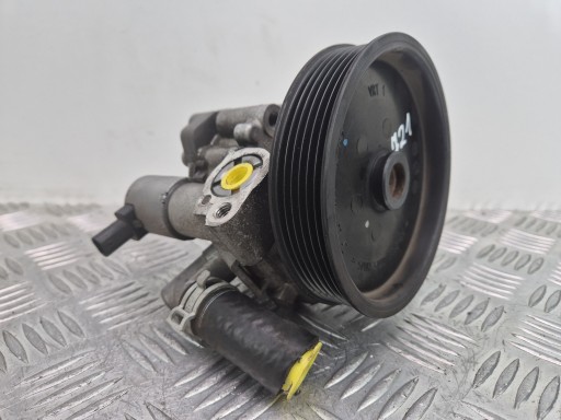 Mercedes C200 CGI S204 servo pump A0064667501 271.860
