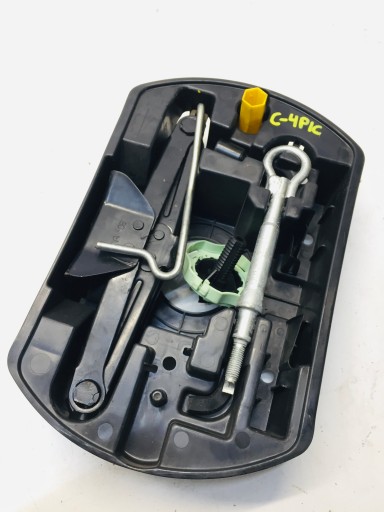 Патрон запасного колеса C4 Picasso II