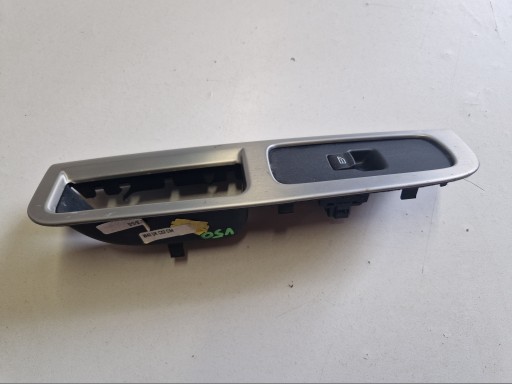 VOLVO V50 S40 handle WEWETRZNA door right front 8663815