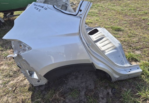 7676565D98010101D - Hyundai tucson 15-20 праве заднє крило u3s