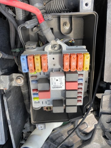 Module fusibles Fiat Croma 05-111.9 JTD 16V OE 51804118