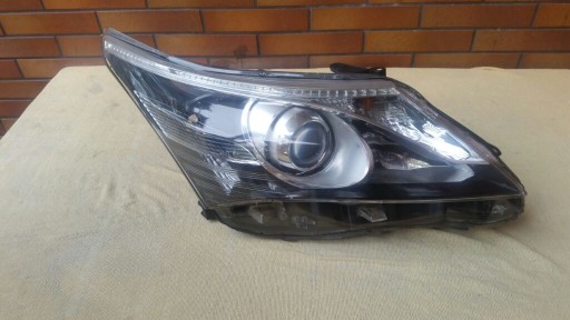 TOYOTA AVENSIS III T27 2009-2012 ПРАВА 8113005351