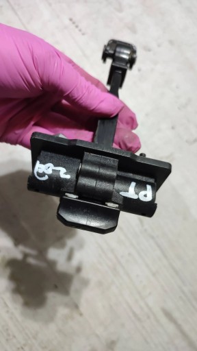 Peugeot 208 II 23r 1.2 rear part side right limiter