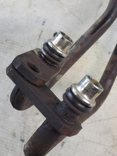 Schläuche der Lenkung Lenkgetriebe Lenkung AUDI A6 C5 2.4B 98r.
