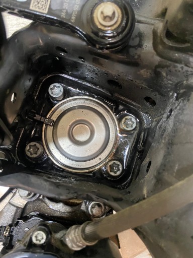 BMW 2 U06 F44 Achsschenkel Radnabe Radlager Querlenker rechts heck 6895885