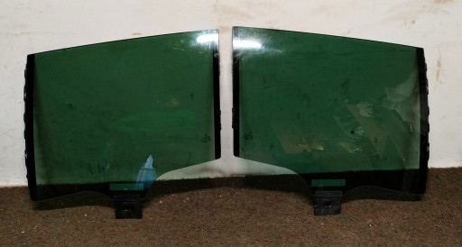 974845317C, 974845318C - Бічне вікно porsche panamera 974 праві задні двері