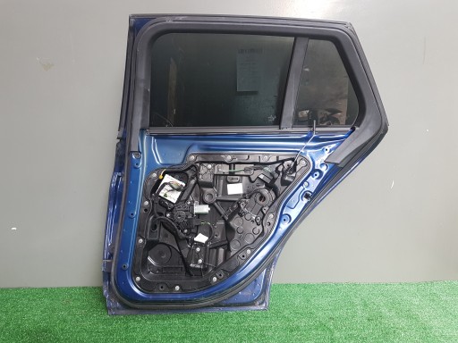 door right rear part MERCEDES-BENZ C KLASA W205 2017 KOD LAKIERU 896