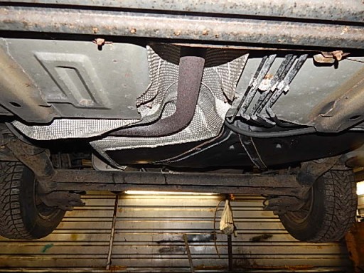 Балка задньої підвіски mazda 2 dy 03-07