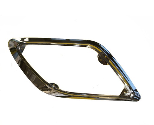 Fendt, рамка лампи задній хром правий 2016+