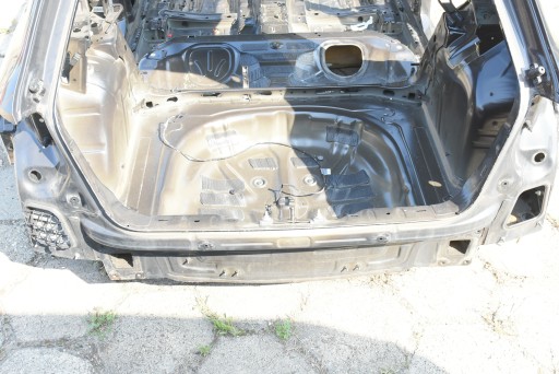 AUDI A3 8V SPORTBACK ЗАДНИЙ РЕМЕНЬ + ВАННА LY8V