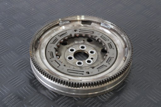 wheel flywheel flywheel 04E105266K SKODA OCTAVIA IV 4 5E3 5E7 1,5 TGI