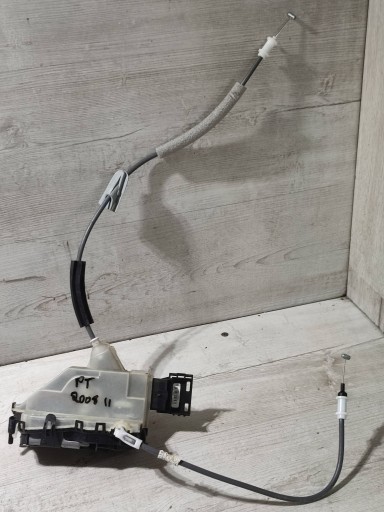 Peugeot 2008 II 2020 rear part side right lock door tylnych