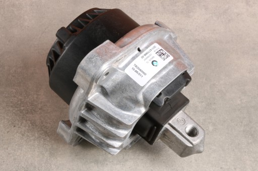 BMW F10 F11 550i F01 750i F02 750Li engine mount right 6775906 7349 km!
