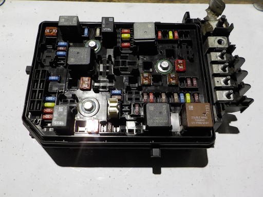 OPEL ASTRA K BSI Module UCH Boîte 39040852