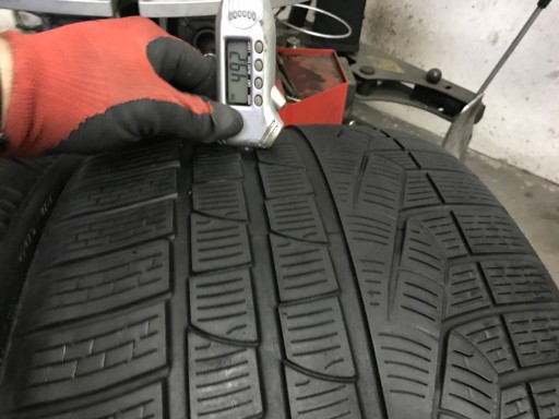 2 Pneumatiques, pneus Pneus hiver 295/30R20 Pirelli Winter Sottozero