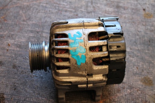 3437. ALTERNATOR AUDI 06M903027B
