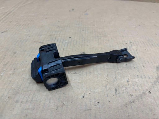 limiter of the opening door rear part AUDI A3 8V 8V5839249