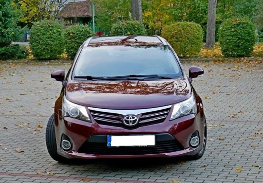 Toyota Avensis III Wagon Facelifting 1.8 Valvematic 147KM 2012