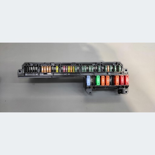 Module fusibles BMW E60 6957330