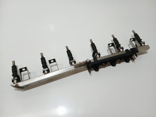 Rampe injection BMW E87 N52B30A (0005863)