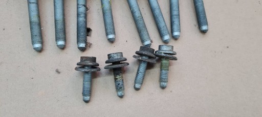 Q5 8R SQ5 screws holder SANEK front axle beam springing