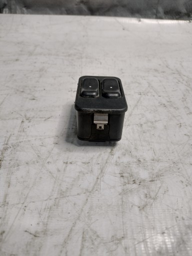 window control switch Opel Corsa C 3D OE 13363202