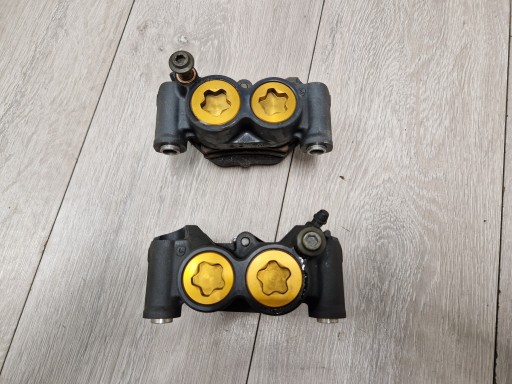 YAMAHA R1 RN12 ПЕРЕДНИЕ СУППОРТЫ ПЕРЕДНИЕ КОЛОДКИ 04-06