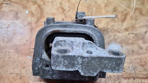 VW SKODA SEAT and holder engine mount 3Q0199262J