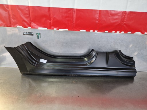 SKODA OCTAVIA IV 4 5E7809602D ПОРОГ ПРАВЫЙ