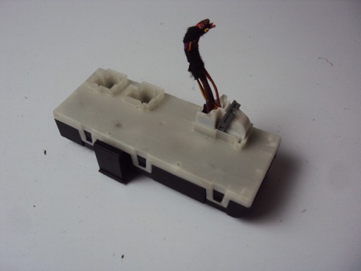 9491419 - Bmw x1 f48 модуль заднього щитка