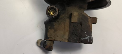 servo pump 26025012 OPEL CORSA B