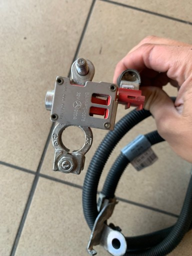 W156 - MERCEDES A Class w176 Клема плюс патрон комплект.